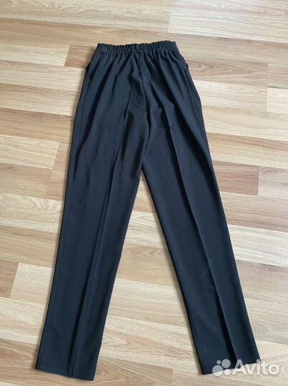 Брючный костюм женский