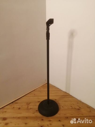 Стойка микрофонная