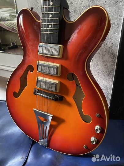 12-ти струнная электрогитара Мария Ритм (СССР)