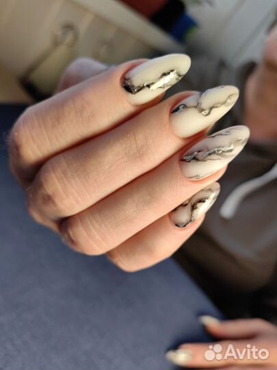 Маникюр, shellac, наращивание ногтей гелем