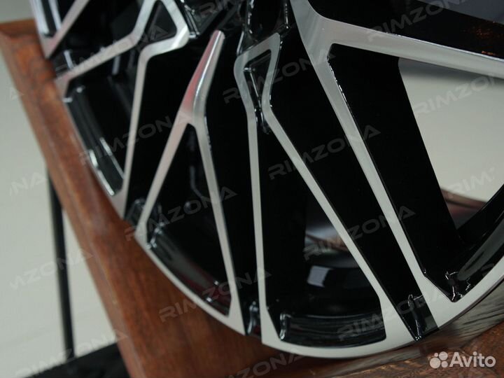 Литые диски R20 на BMW. Арт3324