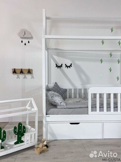 Кровать в виде домика для детей