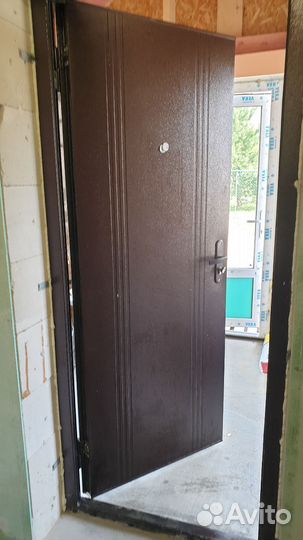Дверь входная металлическая с терморазрывом