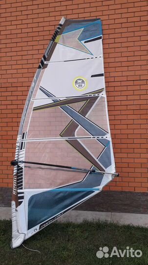 Парус для виндсерфинга