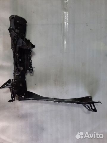 Суппорт фары передний правый Toyota Camry V70 2018