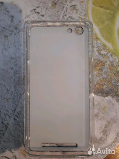 Бампер на смартфон