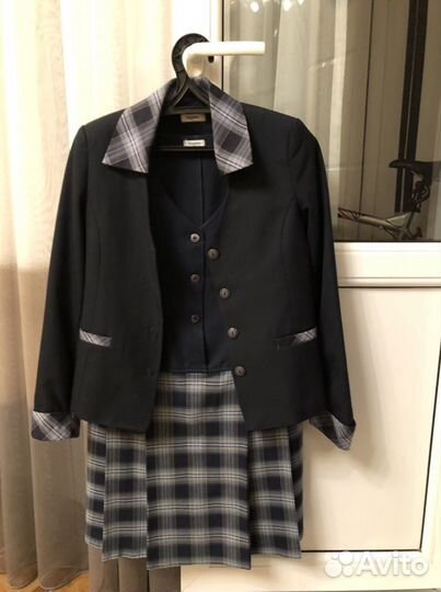 Школьная форма, белая блузка в подарок