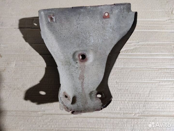 Тепловой экран Toyota Carina E седан 1.6 4A-FE