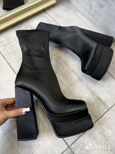 Ботильоны на каблуке