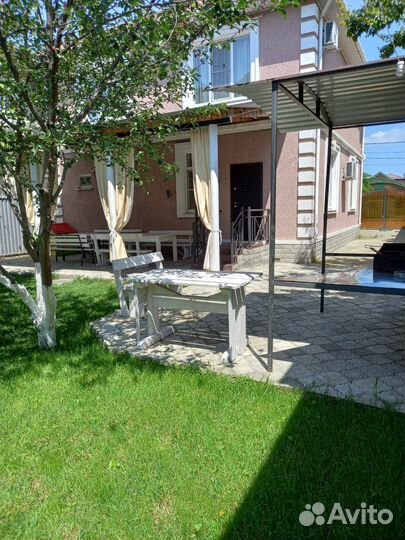 Аренда (дневная) дома с теплым бассейном и баней