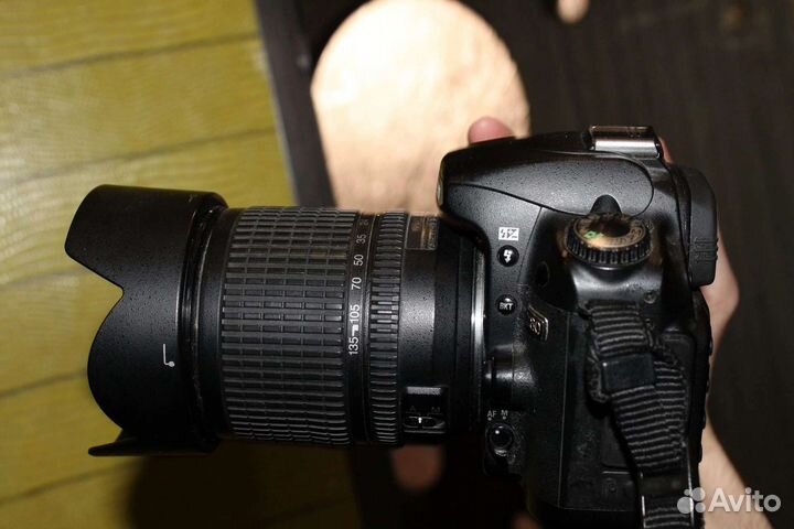 Зеркальный фотоаппарат Nikon D3000