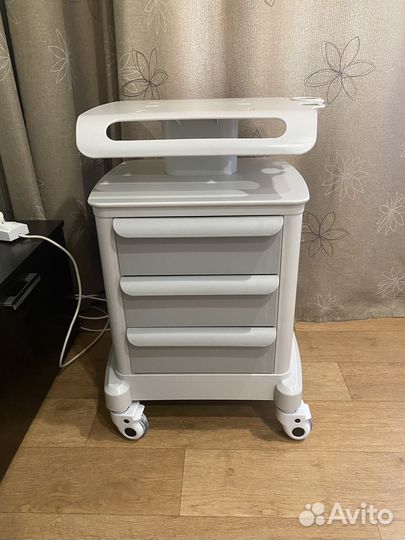 Косметологическая тумба
