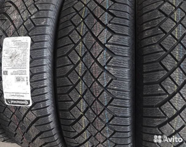 Continental ContiVikingContact 7 225/60 R18 104T