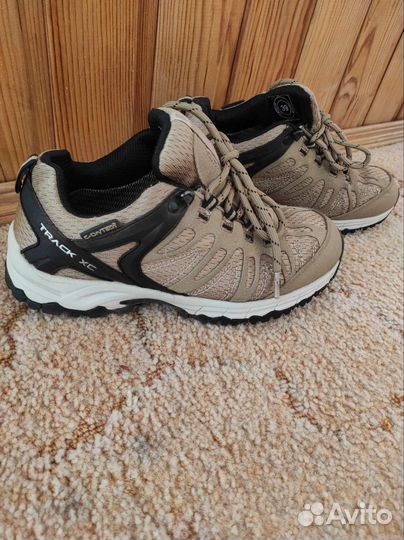 Трекинговые ботинки женские 39