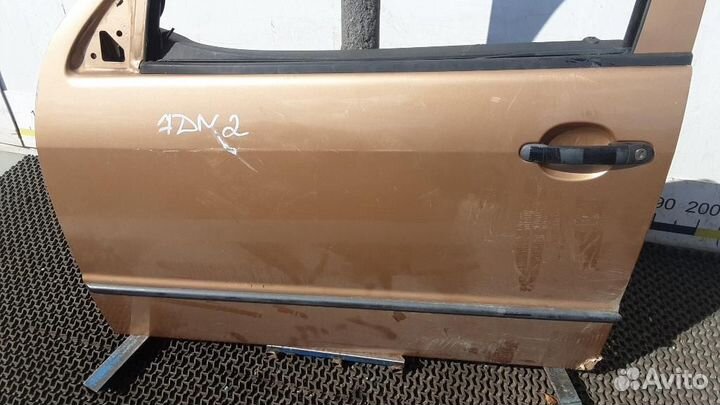 Дверь передняя левая Skoda Fabia