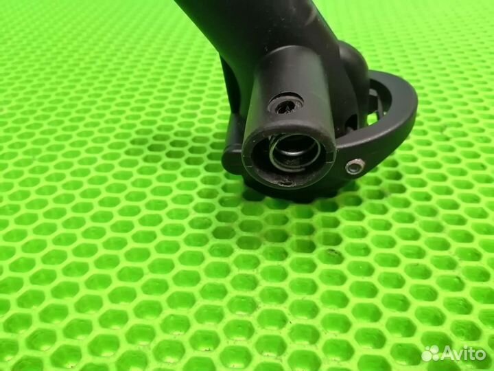 Блок поворотного колеса на детскую коляску