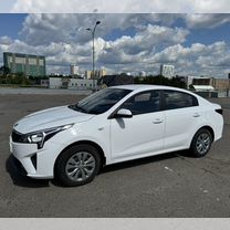 Kia Rio 1.4 AT, 2021, 13 853 км, с пробегом, цена 1 700 000 руб.