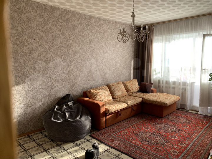 4-к. квартира, 98 м², 8/9 эт.