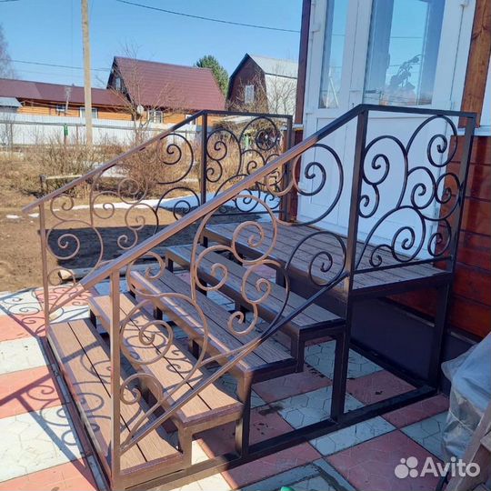 Лестница на крыльцо