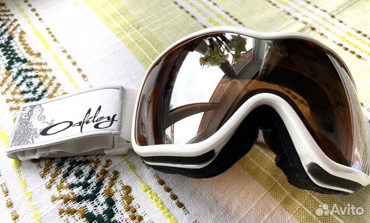 Горнолыжная маска oakley женская