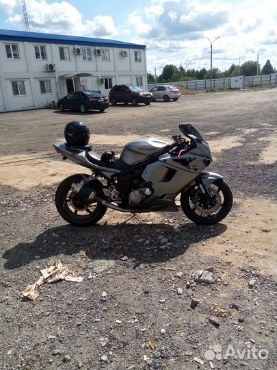 Мотоцикл хьюсонг