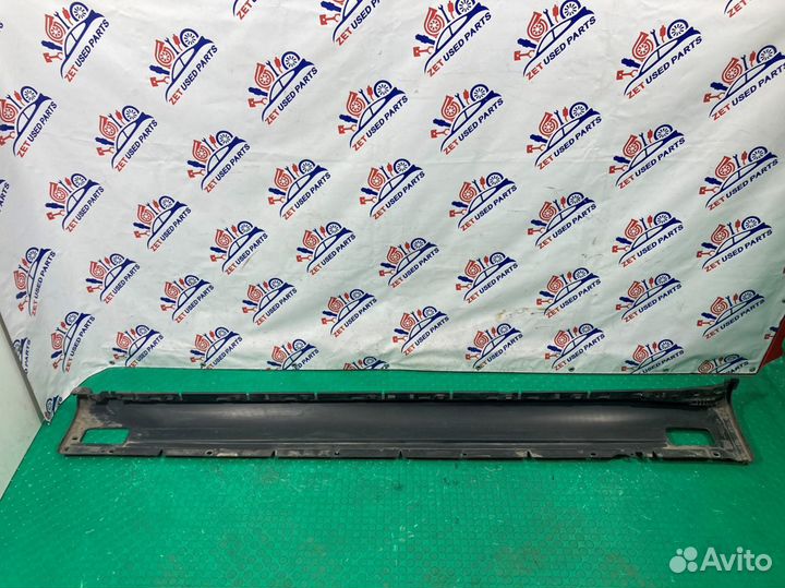 Накладка порога правая Porsche Cayenne 958