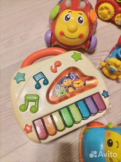 Развивающие игрушки пакетом