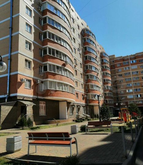 1-к. квартира, 52 м², 3/9 эт.