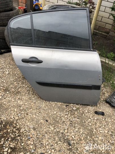Renault megane Рено Меган 2 дверь задняя левая