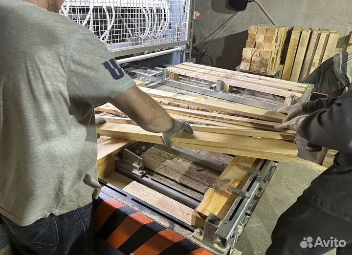 Поддоны из дерева sc367