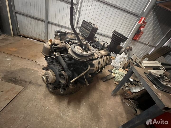Двигатель с коробкой передач камаз