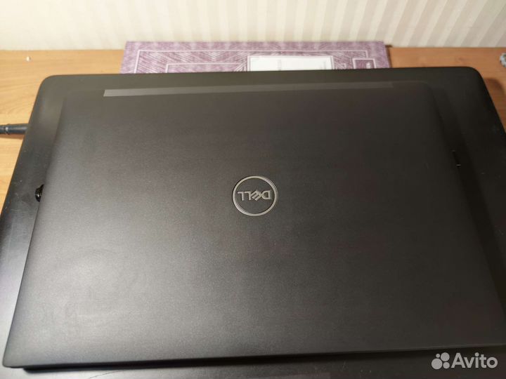 Dell Latitude7390 i5 8gb 256gb FullHD