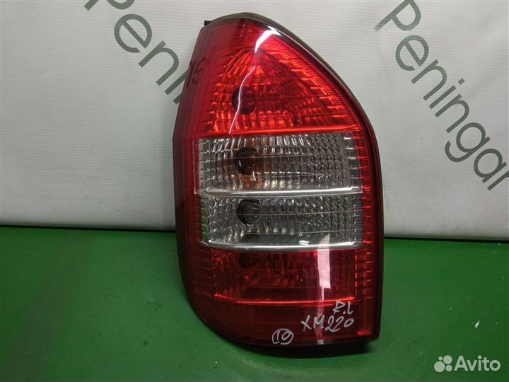 Стоп-сигнал задний левый Subaru Traviq XM Z22SE