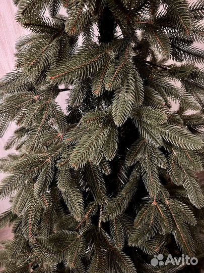 Елка искусственная