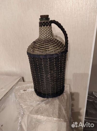 Бутыль стеклянная в оплетке