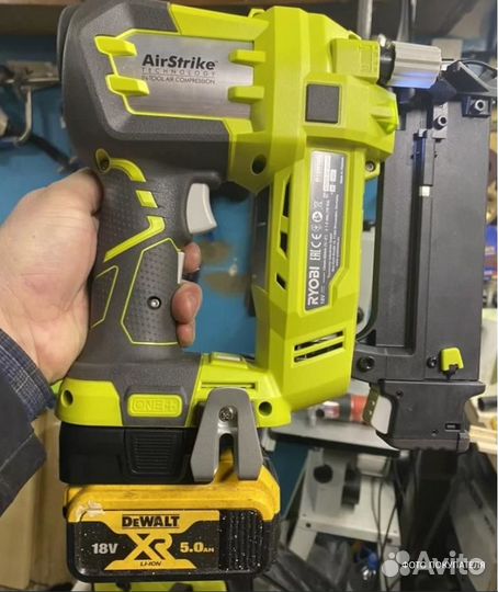 Переходник (адаптер) Milwaukee Makita Bosch Dewalt