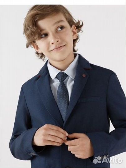 Продам пиджак для мальчика