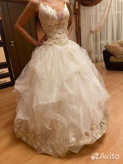 Свадебное платье 46 48 бу