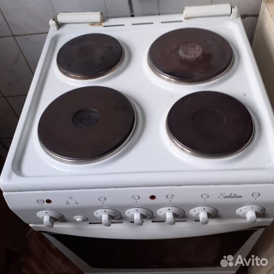 Продам электрическую плиту