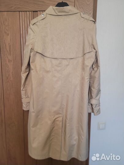 Плащ женский