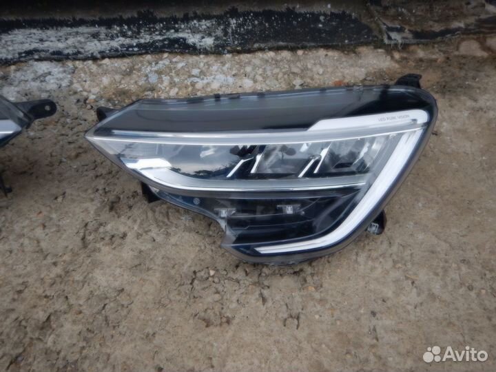 Фара правая Renault Arkana LED