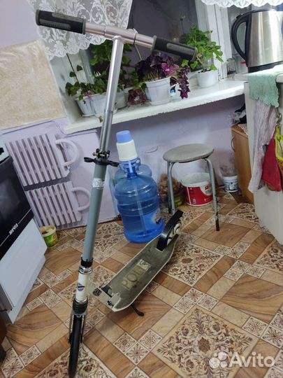 Самокат Novatrack Polis 250