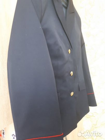 Женская форма полиции