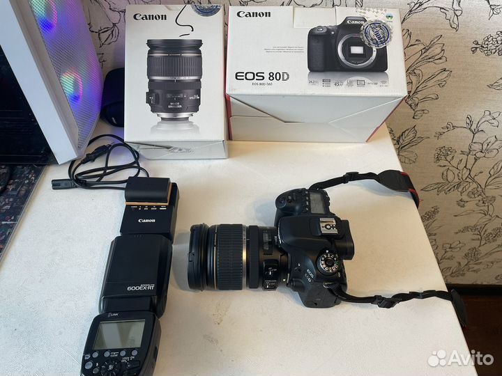 Зеркальный фотоаппарат, комплект