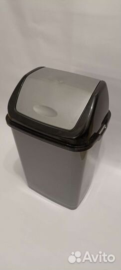 Мусорное ведро урна 50 литров черно серебристая