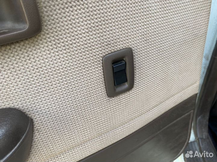 Кнопки стеклоподъемников Toyota Carina 170