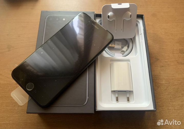 В рассрочку iPhone 8 plus 64gb