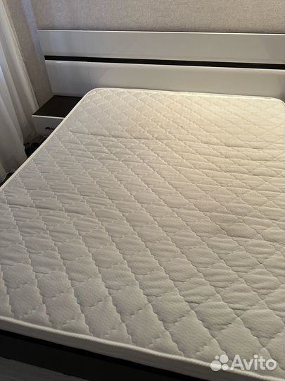 Матрас 160х200 бу