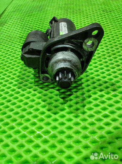 Стартер VW Passat B6