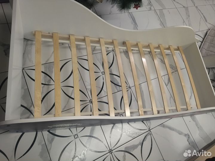 Кровать детская для девочки с матрасом б/у